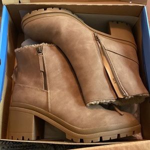 JELLYPOP Womens Round Toe Suede 8.5M FASHION BOOTS